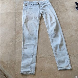 Light blueish white Carmar jeans